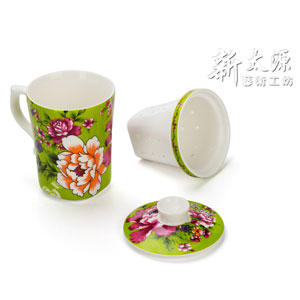 《Xintaiyuan》 (Taiwan flower cloth pattern) Three safflower cups included (safflower single cup - tea strainer included - green) 《Taiwan souvenir》